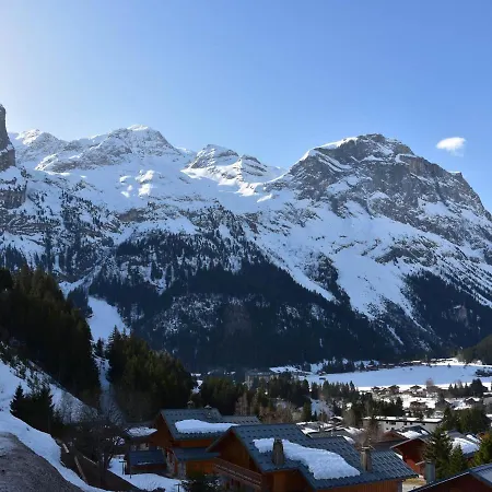 En Mezzanine, Pres Des Pistes, Balcon Sud/est, Garage Prive - Fr-1-464-35 *